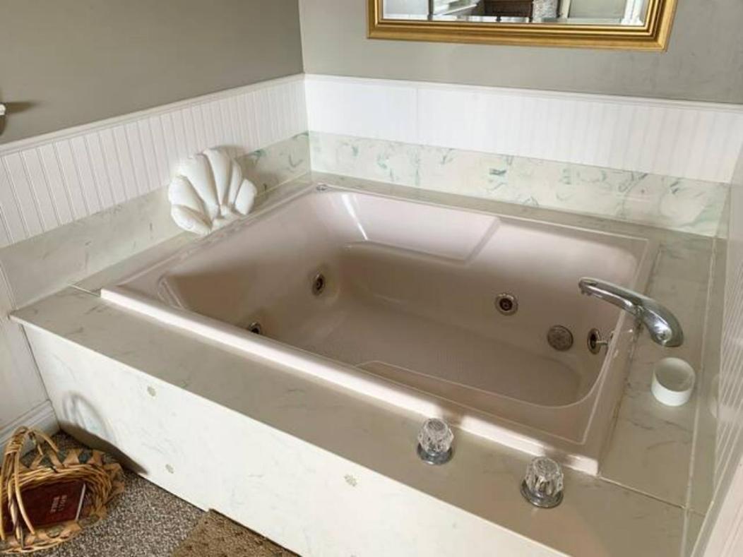 Dickey House Bed And Breakfast Marshfield ภายนอก รูปภาพ