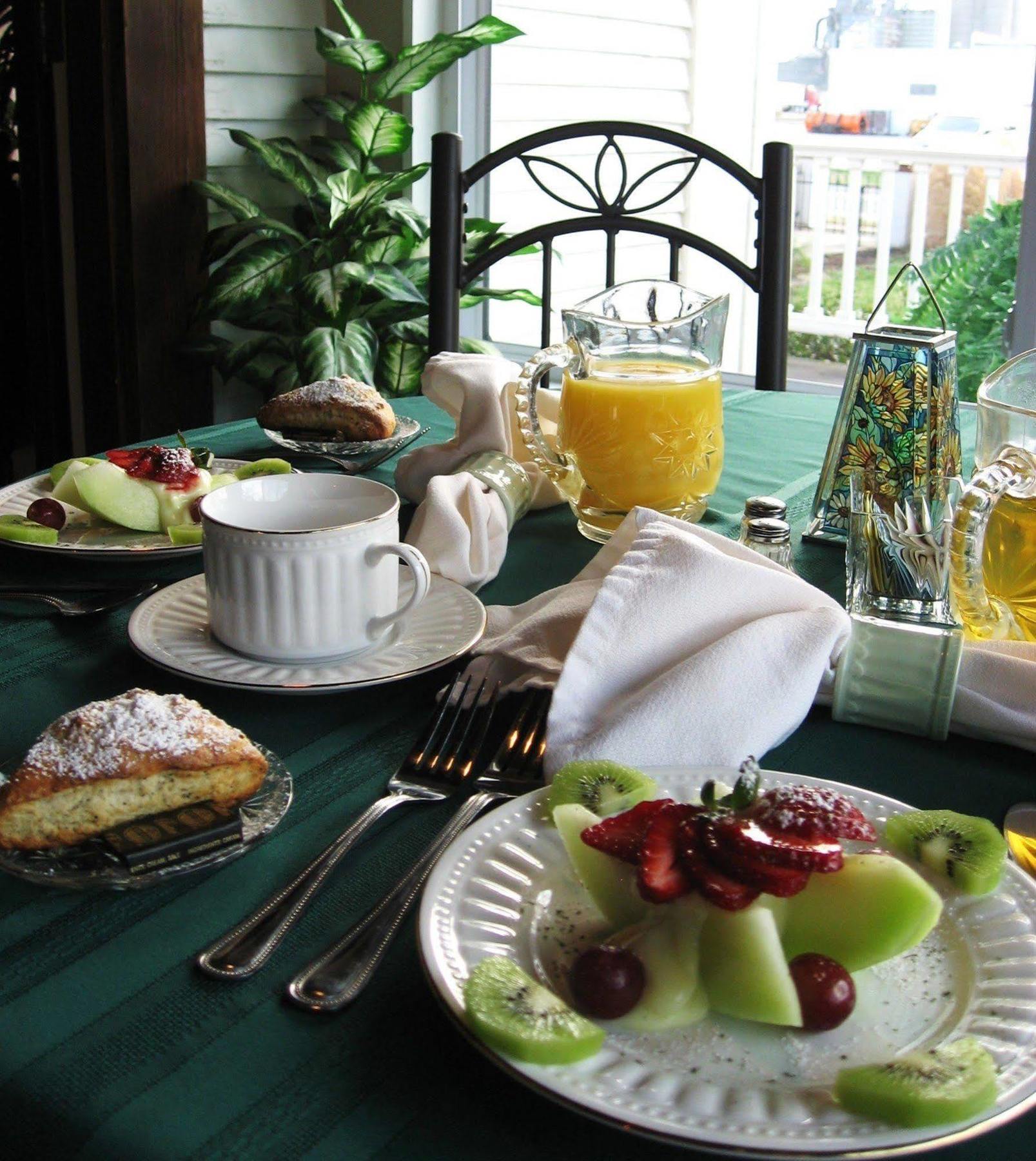 Dickey House Bed And Breakfast Marshfield ภายนอก รูปภาพ