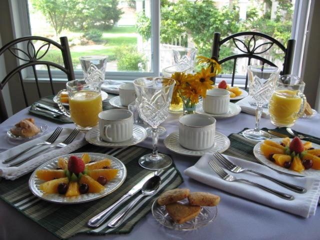 Dickey House Bed And Breakfast Marshfield ภายนอก รูปภาพ