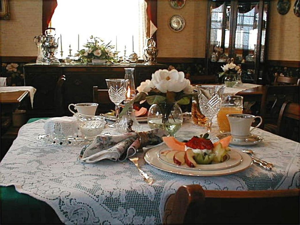 Dickey House Bed And Breakfast Marshfield ภายนอก รูปภาพ