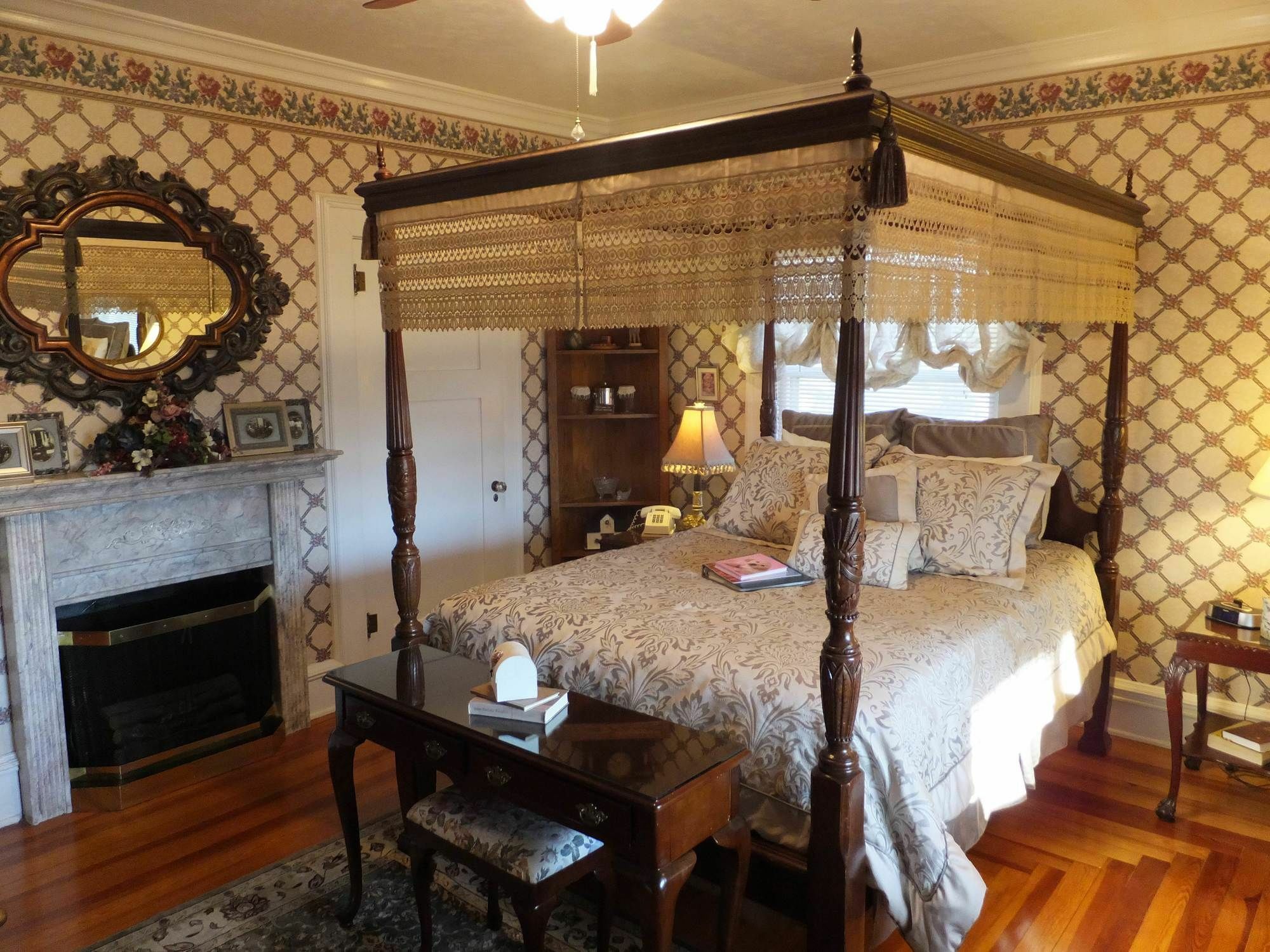 Dickey House Bed And Breakfast Marshfield ภายนอก รูปภาพ