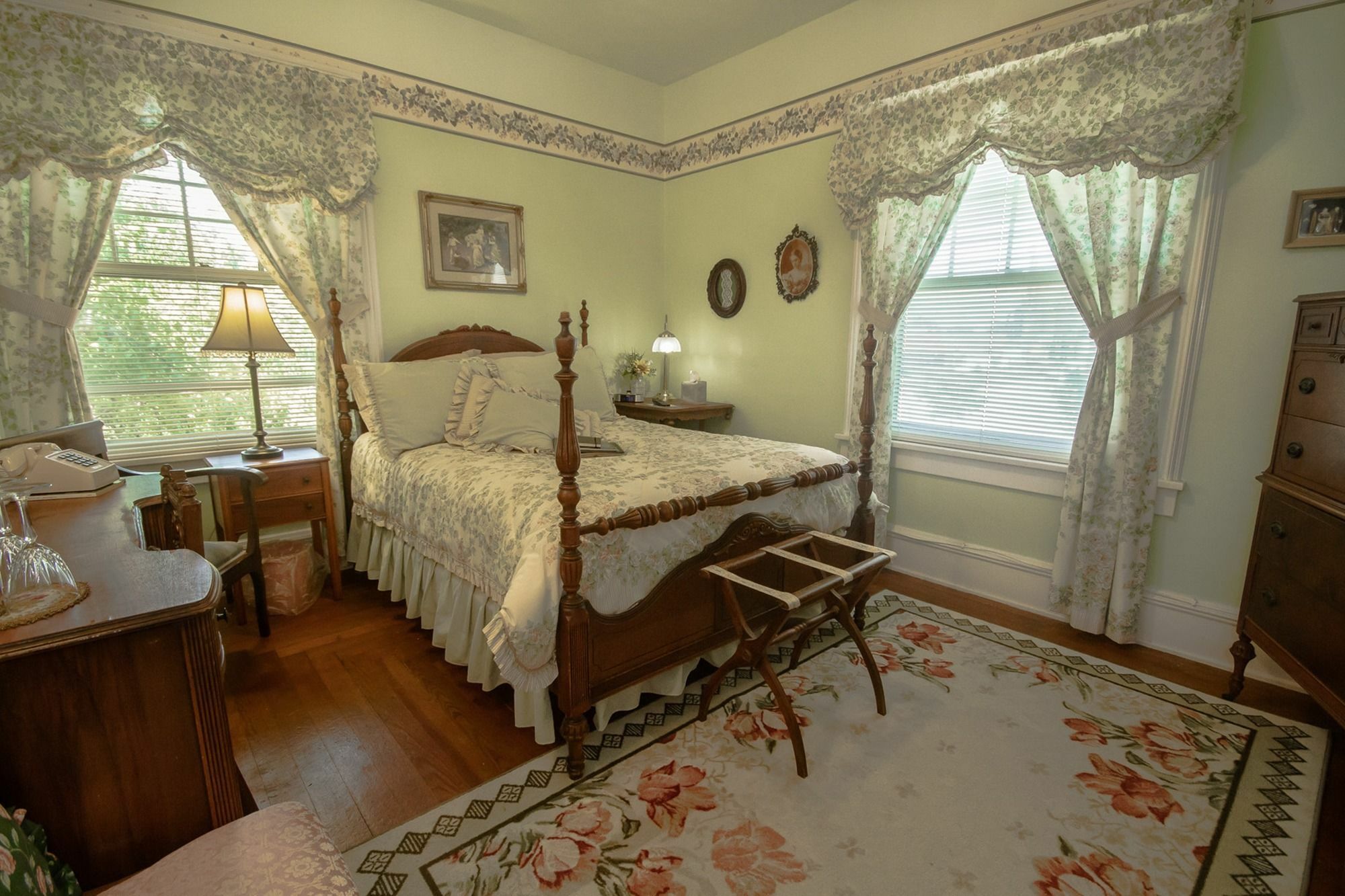 Dickey House Bed And Breakfast Marshfield ภายนอก รูปภาพ